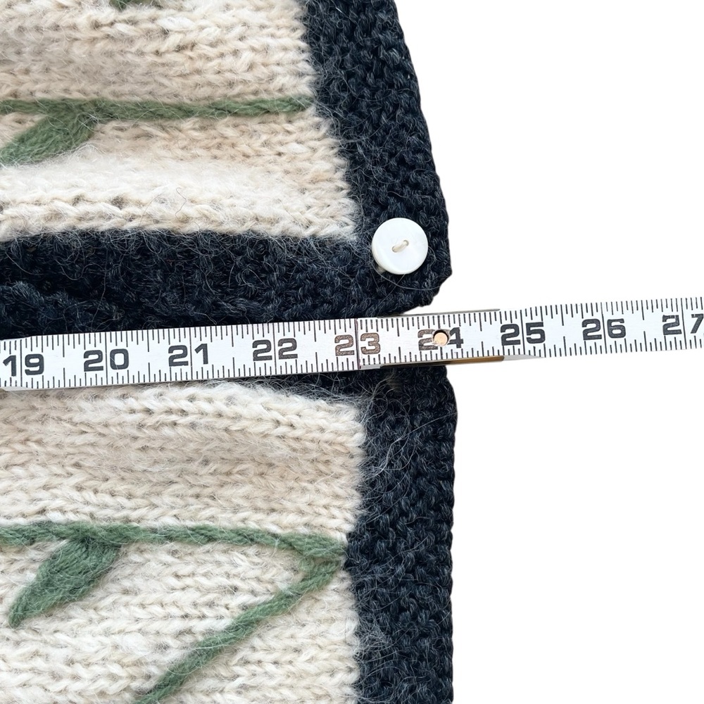 Vintage Hand Knit Floral Wool Mohair Blend Cardigan Cream Chunky Made Italy XS/S - Picture 14 of 17